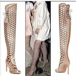 🔥New🔥 Vince Camuto Thigh High Punch Out Boots